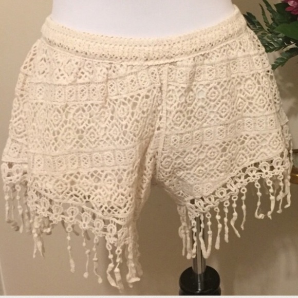 Crochet Fringe Trim Shorts - Ivory/Cream - Picture 6 of 6